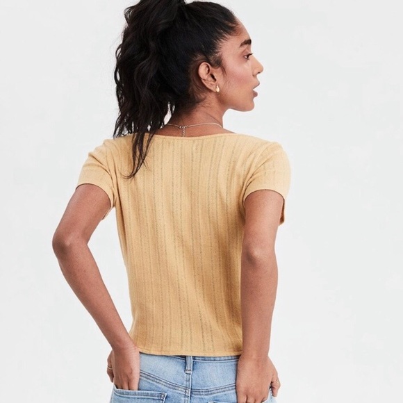 American Eagle Yellow Knit Short Sleeve Shirt - Picture 3 of 7